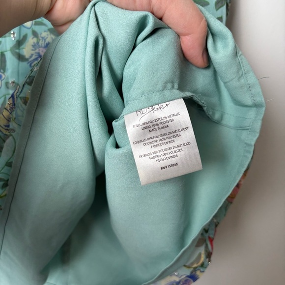 Anthropologie RD & Koko Floral Green Metallic Detsiled Sleeveless Blouse - Picture 6 of 8